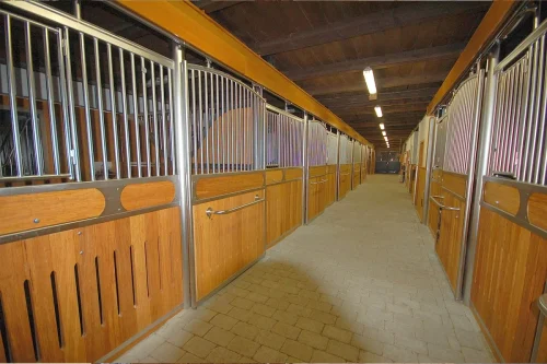 Laake's Kandel Stall Front 4