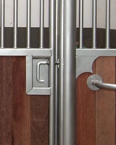 Laake's Merlin Stall Front - 4