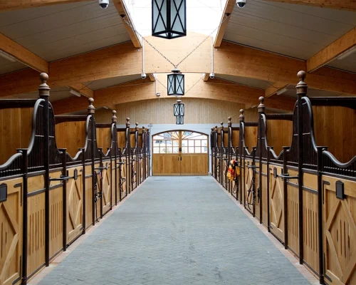 Laake_Horse-Stall-Front-Polderhof-2