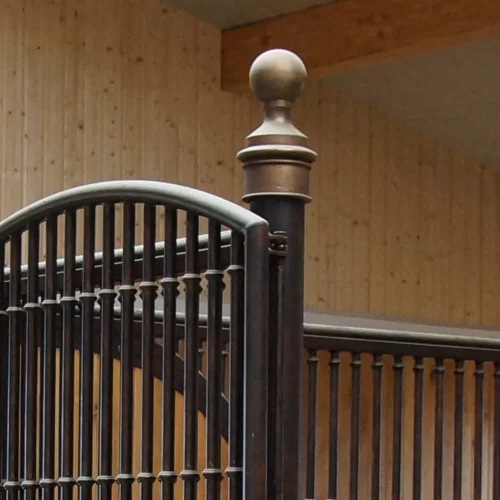 Laake_Horse-Stall-Front-Schouten-example-1-historic patina finish