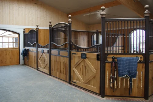 Laake_Horse-Stall-Front-Schouten-example-1