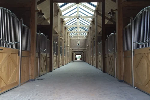 Laake_Horse-Stall-Front-Schouten-gallery-4