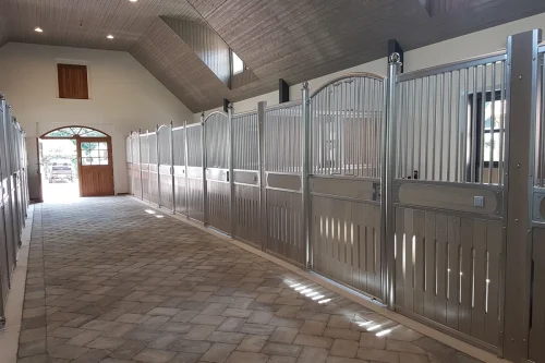 Laake_Horse-Stall-Front-Sosath-gallery-2